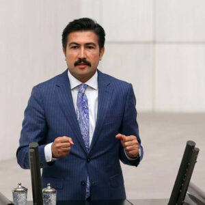 iyi parti icin ayrilan kontenjan paylastirilmisti akpnin yeni komisyon uyesi cahit ozkan oldu HCBOjZE1