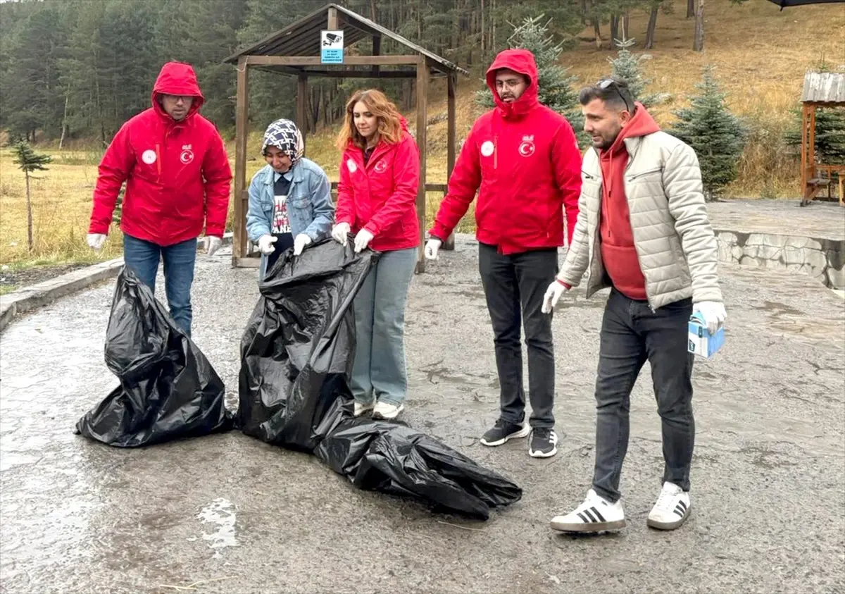 gencler cevre icin bir araya geldi WJOFIRwa