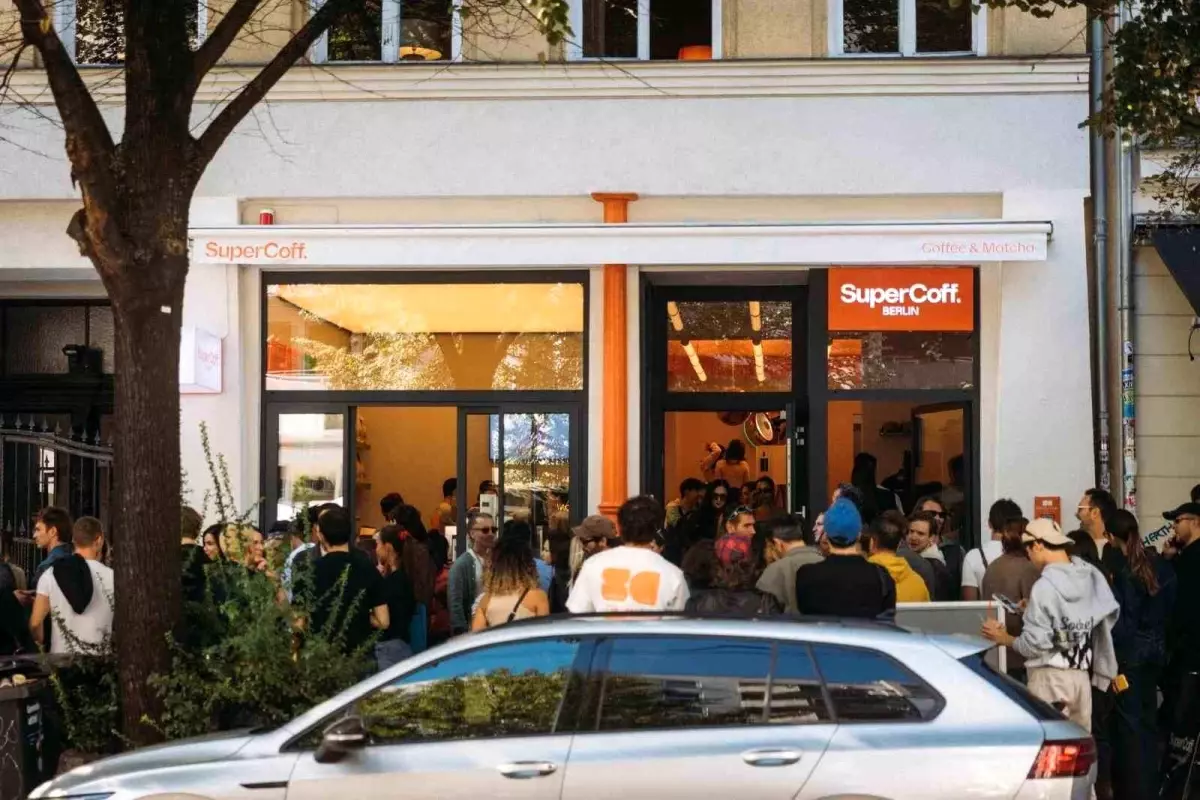 mehmet dincerler berlinde supercoff acti r4CWhnNU