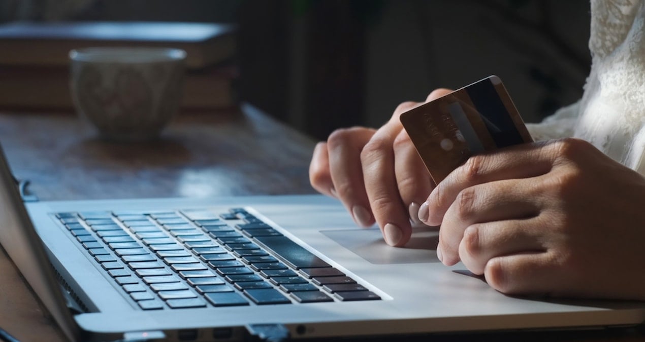 universiteliler sokta bilgisayar fiyatlari kyk bursunun 10 katina cikti 8h4xjGAe