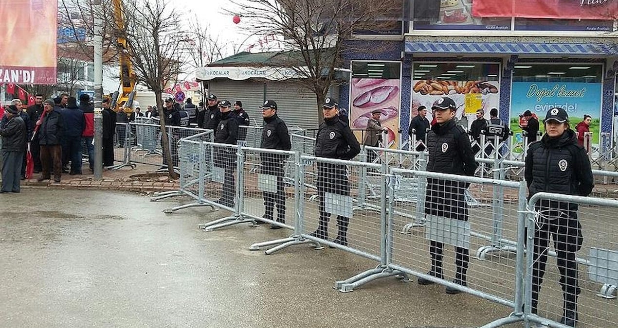 valilik duyurdu istanbulda uc gunluk miting yasagi h2LgGaQP