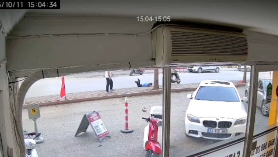 hem ters yonde ilerledi hem de cocuga carpip kacti cfNySDMS.jpg