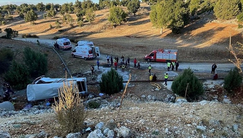 mersindeki feci kazadan bir aci haber daha can kaybi altiya yukseldi twhvxWjG.jpg