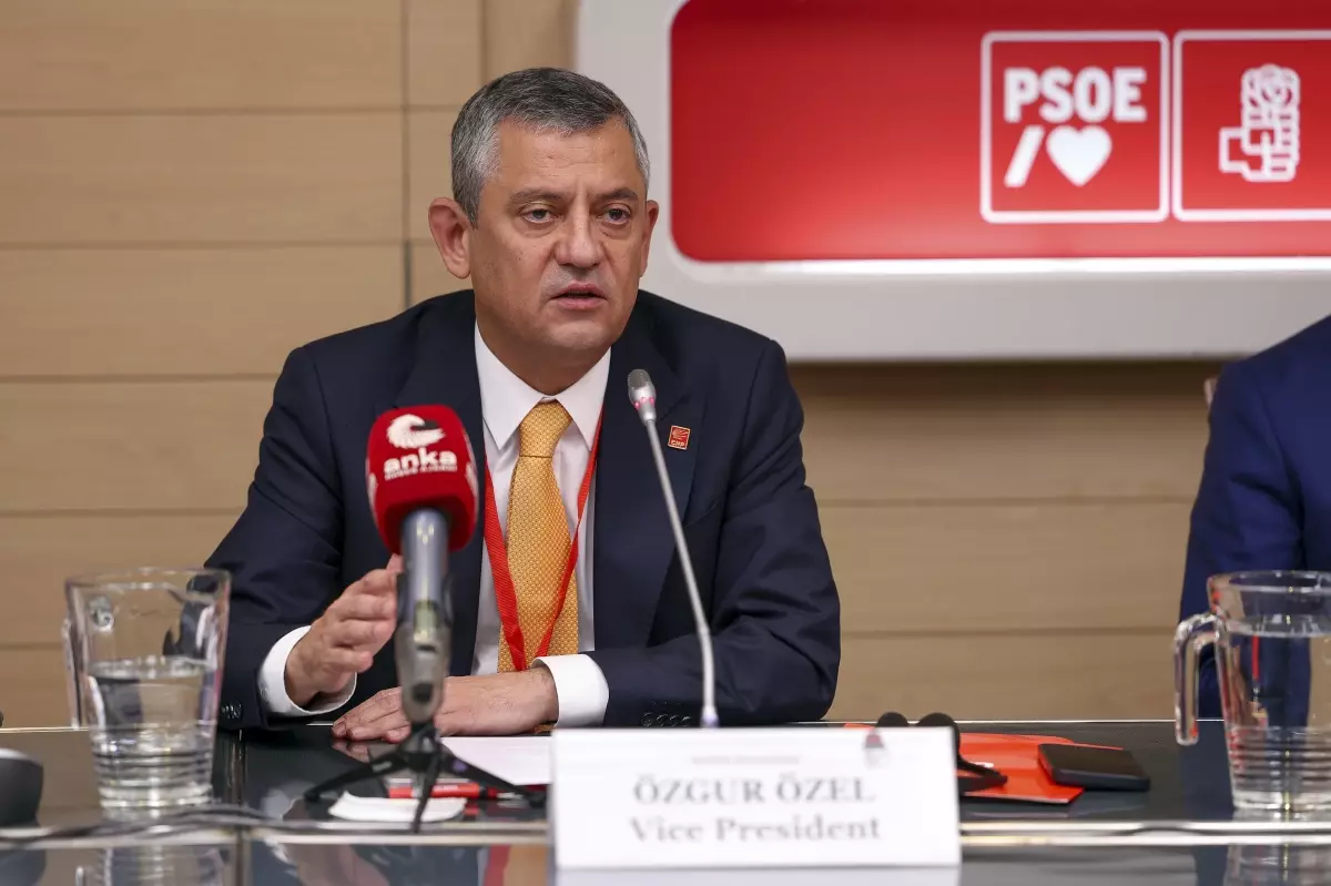 ozel mucadelemiz daha adil daha ozgur ve daha bariscil bir dunya icin buyuyerek devam edecek zRjgjdwr