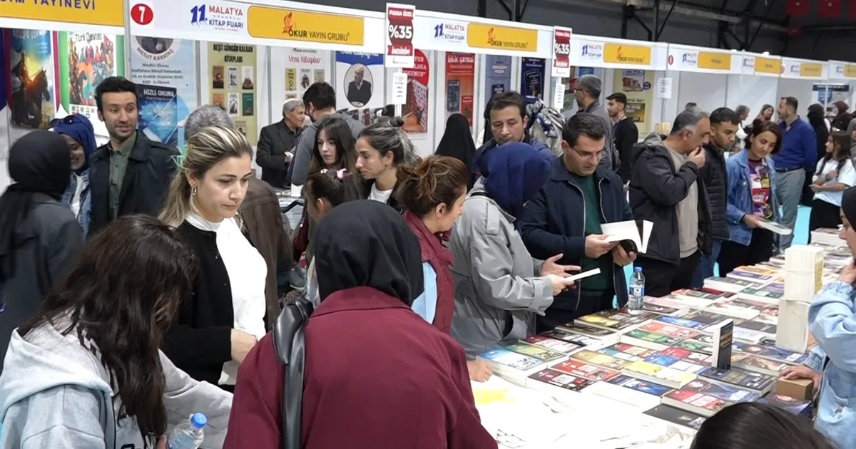 11 malatya anadolu kitap ve kultur fuarina yogun ilgi Zzvc6mlE.webp