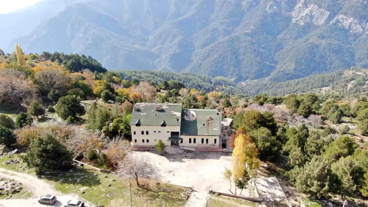 aydindaki pasa yaylasi oteli yeniden hayat bekliyor FKPpkFSr.jpg