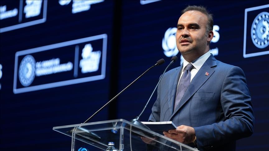 bakan kacir 191 osbdeki 1927 yatirim yeri icin 5 bin 318 sanayicimiz basvuru yapti dmOFaKW9.jpg