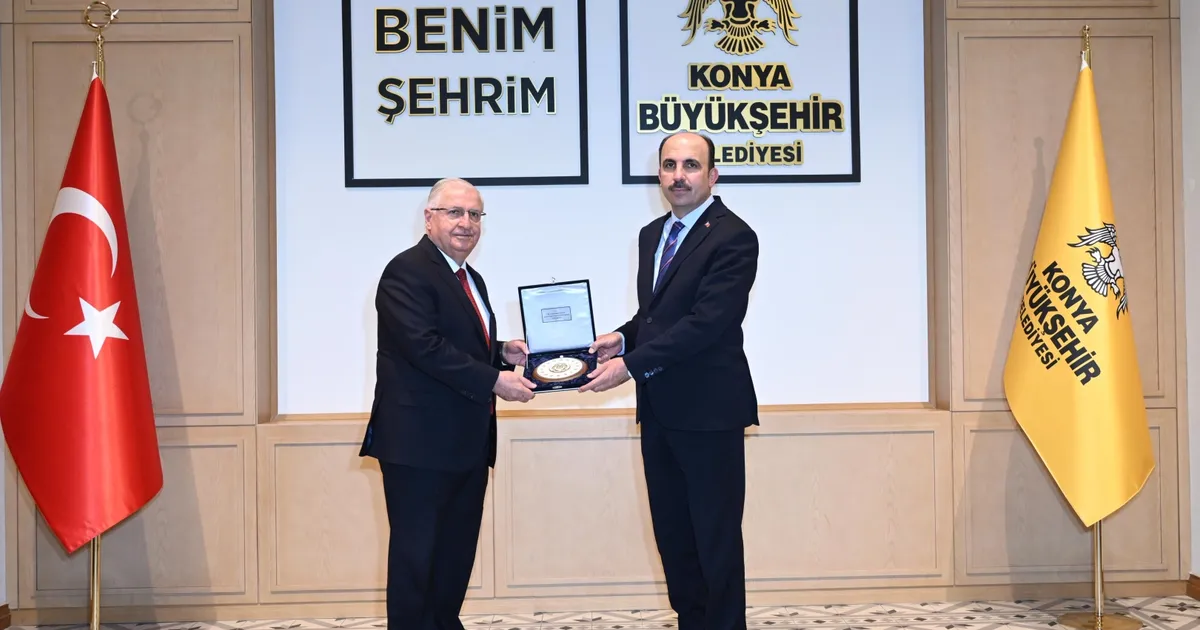 konyada bakan gulerden baskan altaya ziyaret xNbhVIaz.webp