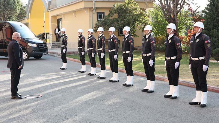 milli savunma bakani guler konyada incelemelerde bulundu 1ahqWnyk.jpg