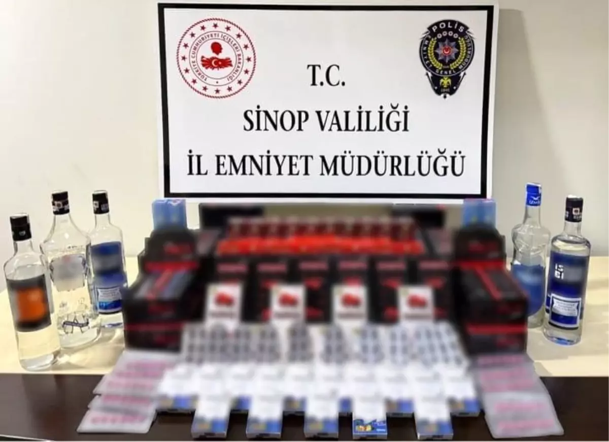 sinopta kacak icki ve cinsel icerikli urunler ele gecirildi XqQmfAsl.jpg