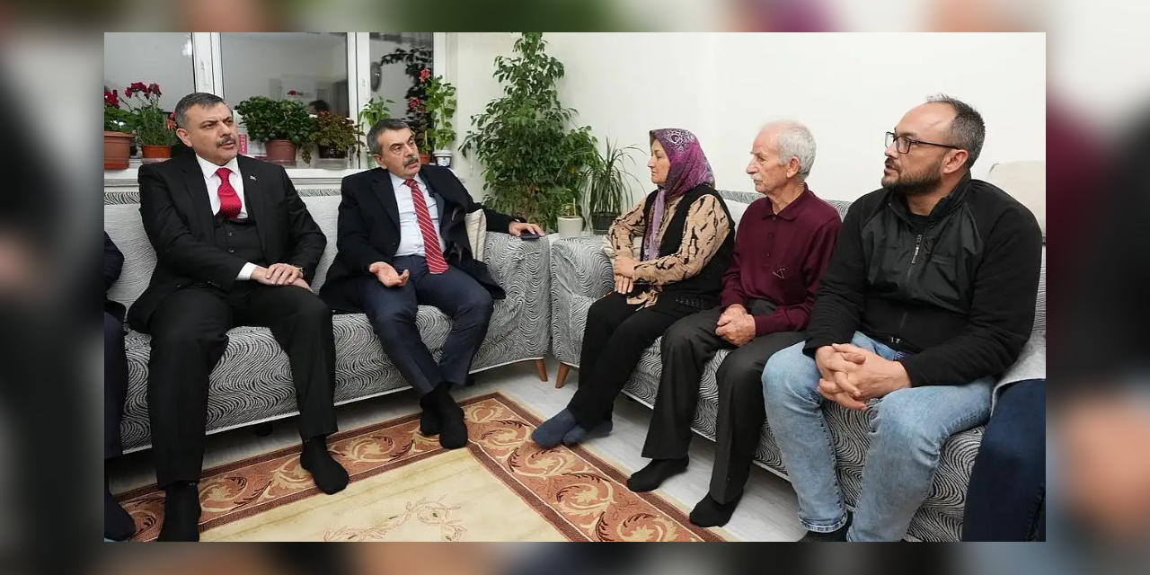 Fatma Nur Öğretmen’in Ailesine Bakan Tekin ve Bakan Çiftçi’den Taziye Ziyareti!