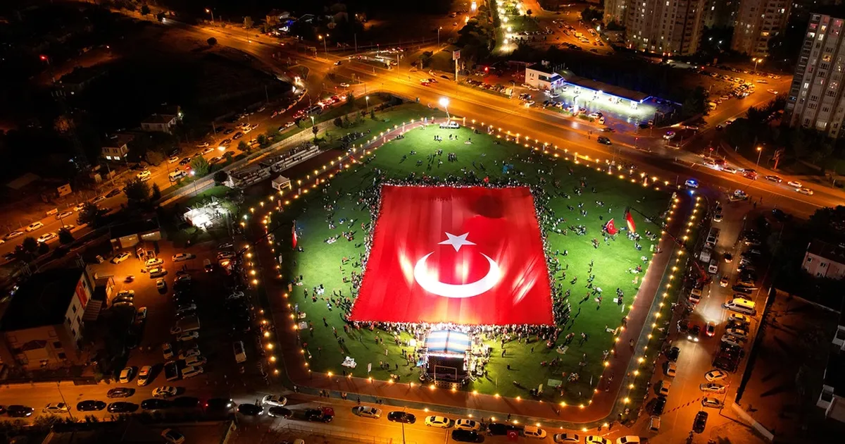 En büyük bayrak Kayseri Talas’ta dalgalanacak Img