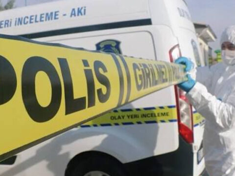 Otomobil icinde kanli infaz husumetleri eskiye dayaniyormus 4zsHtm6Y